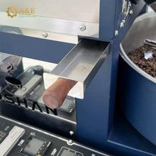 Load image into Gallery viewer, محمصة قهوة يوشان الجديدة SD-1.5 كجم ذات أسطوانة من الحديد الزهر 
