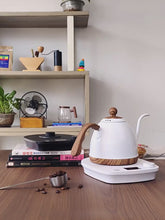 Load and play video in Gallery viewer, Electric Coffee Kettle with Intelligent Temperature Control
