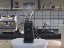 Загружайте и воспроизводите видео в средстве просмотра галереи 022 Model Commercial Electric Coffee Grinder with Touch Screen Panel
