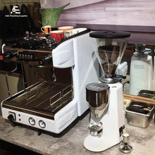 Загрузить изображение в средство просмотра галереи, 900A Commercial Electric Coffee Grinder with Digital Panel
